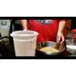 Cambro 12, 18, and 22 Qt. Clear Round Polycarbonate Food Storage Container Lid RFSCWC12135 - 6/Case Cambro 12, 18, and 22 Qt. Clear Round Polycarbonate Food Storage Container Lid RFSCWC12135 - 6/Case