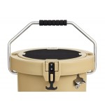 CaterGator CCG20B Beige 20 Qt. Round Rotomolded Outdoor Cooler / Ice Chest