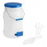 Vigor 5.5 Gallon Polycarbonate Square Ice Tote Kit with Hanging Cradle, 64 oz. Scoop, and Scoop Holder