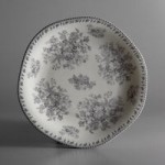 Luzerne Lancaster Garden by Oneida 1880 Hospitality L6703068942 1 oz. Gray Porcelain Sauce Dish - 72/Case