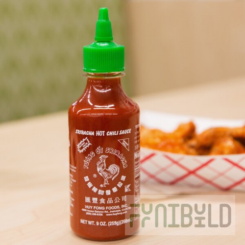 Huy Fong 9 oz. Sriracha Hot Chili Sauce - 24/Case