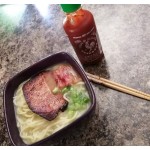 Huy Fong 9 oz. Sriracha Hot Chili Sauce - 24/Case