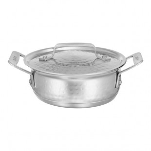 Bon Chef 60027HF Cucina 36 oz. Hammered Finish Stainless Steel Round Dish with Lid Bon Chef 60027HF Cucina 36 oz. Hammered Finish Stainless Steel Round Dish with Lid