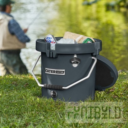 CaterGator CCG20CHR Charcoal 20 Qt. Round Rotomolded Outdoor Cooler / Ice Chest