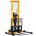Vestil 2,000 lb. Manual Hydraulic Fork Stacker with 31