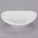 Tuxton AMU-411 Napa AlumaTux 1.5 oz. Pearl White (European White) China Ramekin - 24/Case