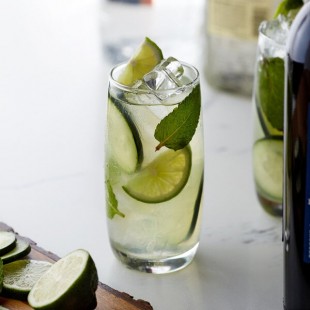 Monin Premium Cucumber Flavoring Syrup 1 Liter - 4/Case
