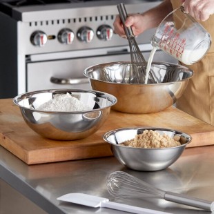 Vollrath 3 Piece Standard Weight Stainless Steel Mixing Bowl Set - 3/Set Vollrath 3 Piece Standard Weight Stainless Steel Mixing Bowl Set - 3/Set