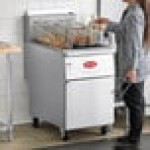 Avantco FF100 Liquid Propane 70-100 lb. Stainless Steel Tube Floor Fryer - 150,000 BTU Avantco FF100 Liquid Propane 70-100 lb. Stainless Steel Tube Floor Fryer - 150,000 BTU