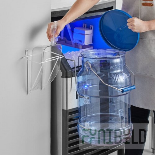 Vigor 6 Gallon Blue Polycarbonate Ice Tote Kit with 64 oz. Scoop, Scoop Holder, Lid, and Hanger