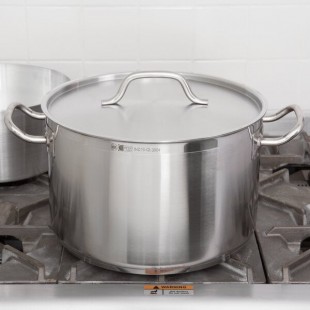 Vollrath / Lincoln 3904 Optio 16 Qt. Sauce Pot with Cover Vollrath / Lincoln 3904 Optio 16 Qt. Sauce Pot with Cover