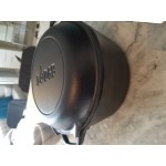 Lodge L8DD3 5 Qt. Pre-Seasoned Cast Iron Double Dutch Oven