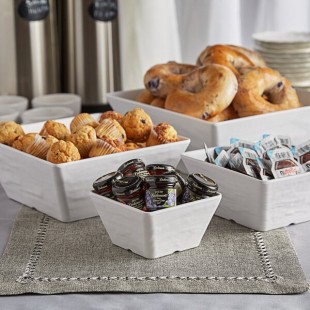 American Metalcraft FSWMEL53 23 oz. White Faux Slate Square Melamine Serving Bowl American Metalcraft FSWMEL53 23 oz. White Faux Slate Square Melamine Serving Bowl