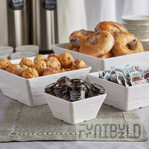 American Metalcraft FSWMEL53 23 oz. White Faux Slate Square Melamine Serving Bowl