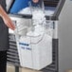 Vigor 5.5 Gallon Polycarbonate Square Ice Tote with Hanging Cradle and Lid Vigor 5.5 Gallon Polycarbonate Square Ice Tote with Hanging Cradle and Lid