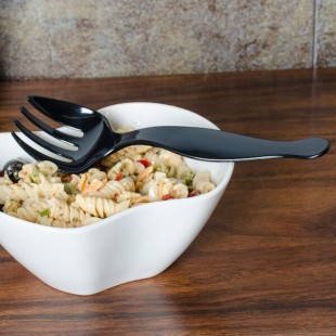 Fineline 3301-BK Platter Pleasers Black Plastic 8 1/2 Fineline 3301-BK Platter Pleasers Black Plastic 8 1/2