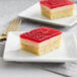 Eli's Cheesecake 20-Slice Pre-Cut Vegan Lemon Raspberry Cheesecake 48 oz. - 4/Case