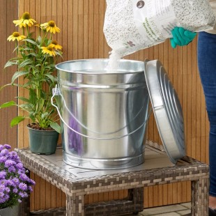 Behrens 6110K 10 Gallon Galvanized Steel Trash Can with Locking Infinity Lid