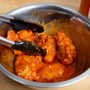Texas Pete 1 Gallon Extra Mild Buffalo Style Wing Sauce Texas Pete 1 Gallon Extra Mild Buffalo Style Wing Sauce