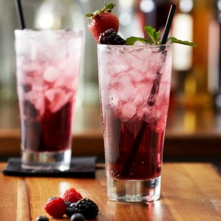 Monin Premium Wildberry Flavoring Syrup 1 Liter - 4/Case