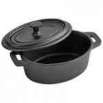 Vollrath 59743 25.4 oz. Pre-Seasoned Mini Cast Iron Oval Casserole Dish
