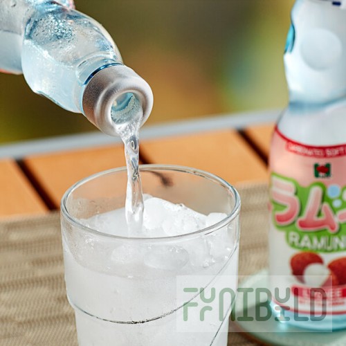 Hana Ramune Lychee Soda 6.7 fl. oz. - 24/Case