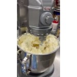 Avantco MIX8BK Black 8 Qt. Bowl Lift Countertop Mixer with Standard Accessories - 120V, 4/5 hp Avantco MIX8BK Black 8 Qt. Bowl Lift Countertop Mixer with Standard Accessories - 120V, 4/5 hp