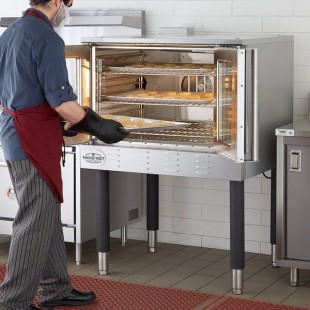 MainStreet Equipment CG1-N Single Deck Full Size Natural Gas Convection Oven with Legs - 54,000 BTU MainStreet Equipment CG1-N Single Deck Full Size Natural Gas Convection Oven with Legs - 54,000 BTU