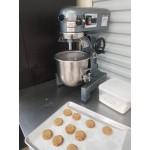 Avantco MX10WFB 10 Qt. Planetary Stand Mixer with Guard, Standard Accessories, & Flexible Silicone Blade Scraper - 120V, 3/4 hp