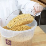 Cambro SCP64CW135 Camwear® Clear Polycarbonate Scoop - 2 Qt.
