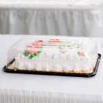 D&W Fine Pack 1/4 Size 1-2 Layer Sheet Cake Display Container with Clear Lid - 10/Pack D&W Fine Pack 1/4 Size 1-2 Layer Sheet Cake Display Container with Clear Lid - 10/Pack