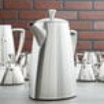 Vollrath 46303 Triennium 74 oz. Satin-Finished Stainless Steel Coffee Pot
