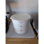 Choice 8 Qt. White Round Polypropylene Food Storage Container Choice 8 Qt. White Round Polypropylene Food Storage Container