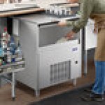 Manitowoc UFP0350A-161 Undercounter Air Cooled Flake Ice Machine - 400 lb.