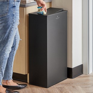 Lancaster Table & Seating 13.5 Gallon Black Steel Rectangular Decorative Trash Can with Swivel Lid Lancaster Table & Seating 13.5 Gallon Black Steel Rectangular Decorative Trash Can with Swivel Lid