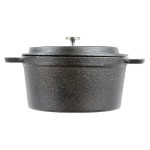 American Metalcraft CIPR5526 26.5 oz. Pre-Seasoned Mini Cast Iron Pot with Cover