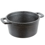 American Metalcraft CIPR5526 26.5 oz. Pre-Seasoned Mini Cast Iron Pot with Cover