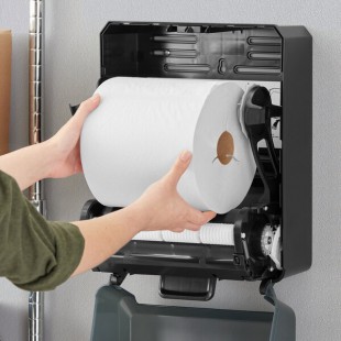 Tork Universal White 1-Ply Notched Paper Towel Roll H80, 800 Feet / Roll - 6/Case Tork Universal White 1-Ply Notched Paper Towel Roll H80, 800 Feet / Roll - 6/Case
