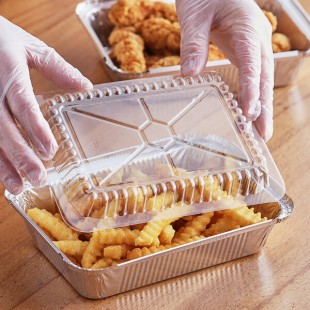 Choice Oblong Clear Plastic Dome Lid for 2.25 lb. & 1.5 lb Shallow Foil Take-Out Container - 500/Case Choice Oblong Clear Plastic Dome Lid for 2.25 lb. & 1.5 lb Shallow Foil Take-Out Container - 500/Case