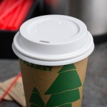 Choice White Hot Paper Cup Travel Lid for 10-24 oz. Standard Cups and 8 oz. Squat Cups - 1,000/Case