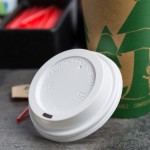 Choice White Hot Paper Cup Travel Lid for 10-24 oz. Standard Cups and 8 oz. Squat Cups - 1,000/Case