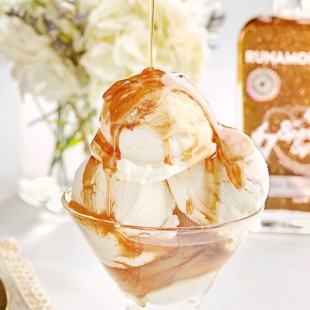 Runamok Grade A Amber Sparkle Syrup 8.45 fl. oz. (250 mL) - 6/Case Runamok Grade A Amber Sparkle Syrup 8.45 fl. oz. (250 mL) - 6/Case