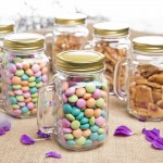 Acopa Rustic Charm 16 oz. Drinking Jar / Mason Jar with Handle and Gold Metal Lid - 12/Case