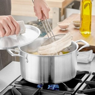 Vigor SS3 Series 8 Qt. Tri-Ply Stainless Steel Stock Pot with Cover Vigor SS3 Series 8 Qt. Tri-Ply Stainless Steel Stock Pot with Cover