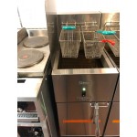 Scratch and Dent Dean by Frymaster SR114E Super Runner Economy 40 lb. Electric Floor Fryer - 240V, 1 Phase Scratch and Dent Dean by Frymaster SR114E Super Runner Economy 40 lb. Electric Floor Fryer - 240V, 1 Phase