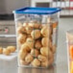 Vigor 22 Qt. Clear Square Polycarbonate Food Storage Container and Blue Lid - 6/Pack