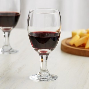 Acopa 16 oz. Glass Goblet - Sample