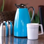 Service Ideas Classy 33.8 oz. Blue Powder-Coated Stainless Steel Glass Insulated Coffee Carafe / Server with Push-Button Lid CJZ1BLU