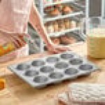 Baker's Lane 12 Cup 7 oz. Glazed Aluminized Steel Jumbo Muffin / Cupcake Pan - 13 Baker's Lane 12 Cup 7 oz. Glazed Aluminized Steel Jumbo Muffin / Cupcake Pan - 13