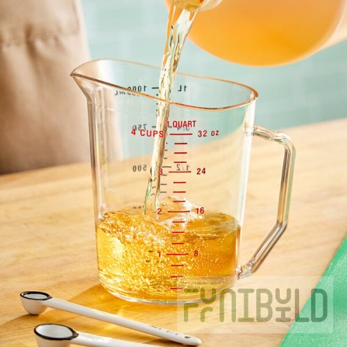 Cambro 100MCCW135 Camwear® 1 Qt. Clear Polycarbonate Measuring Cup